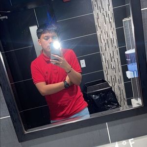 Meet your Posher, Luis